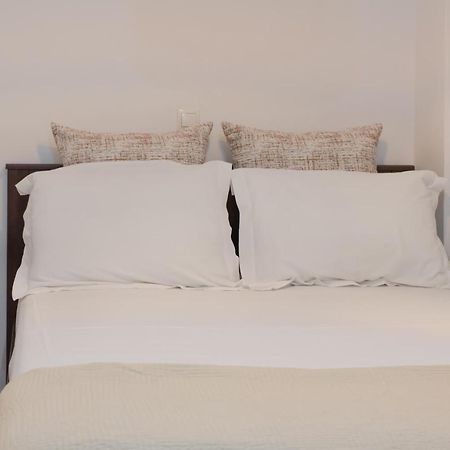 Amazing Apartment 2 Min To Acropolis Athens Exterior photo